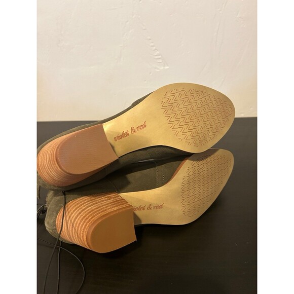 New Suede Olive 8.5 Violet & Red Cupid Bootie - Picture 3 of 5